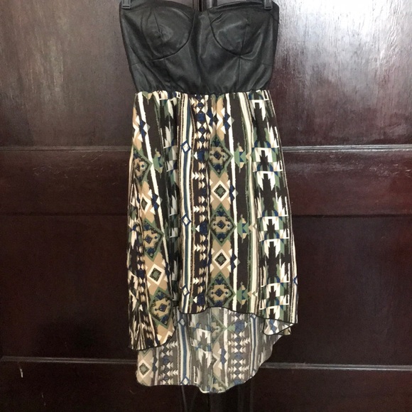 Dress - Picture 2 of 4